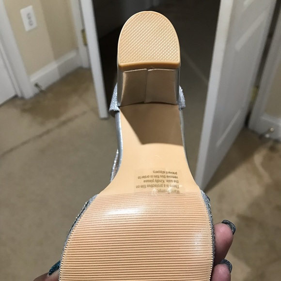 Sparkly silver rhinestone block heels - Picture 2 of 14